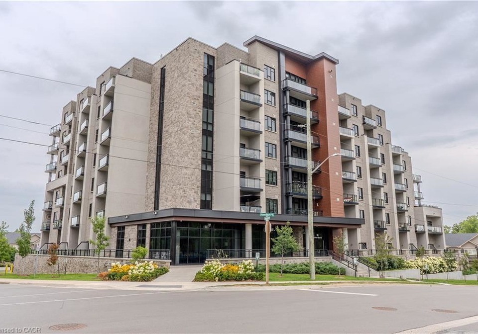 30-hamilton-street-s-waterdown-ontario-40760177