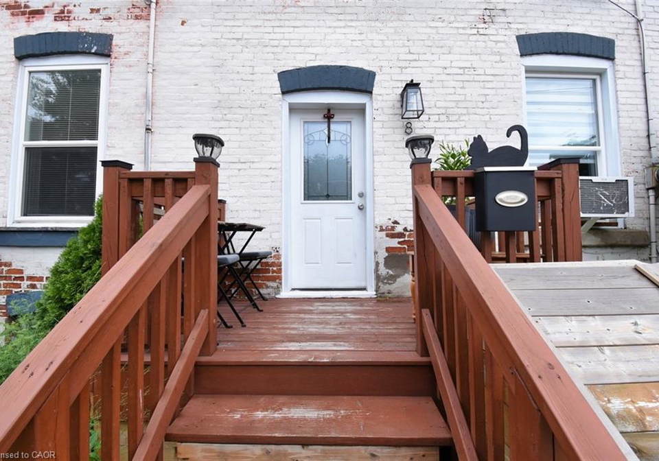 8-douglas-avenue-hamilton-ontario-40760402