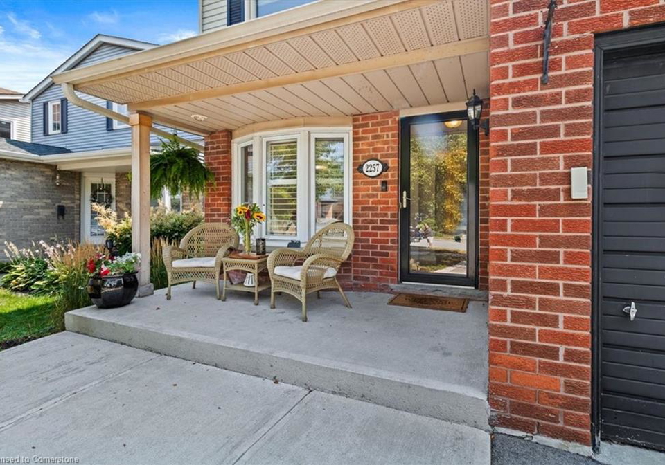 2257-silverbirch-court-burlington-ontario-40760415