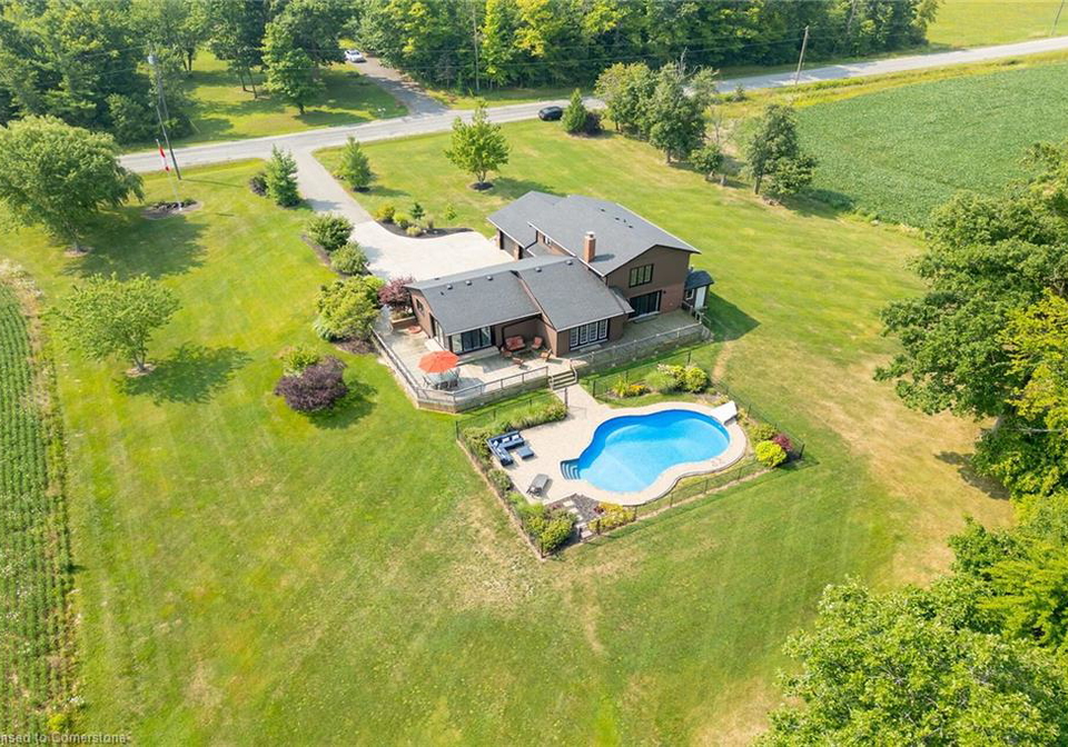911-indiana-road-e-canfield-ontario-40760422