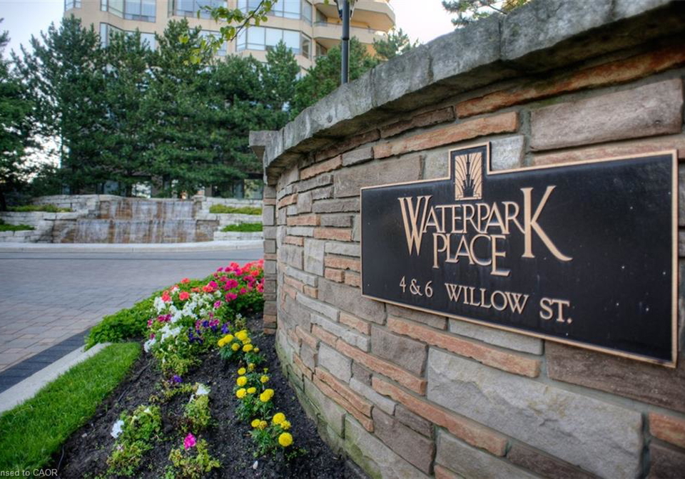 4-willow-street-waterloo-ontario-40760499