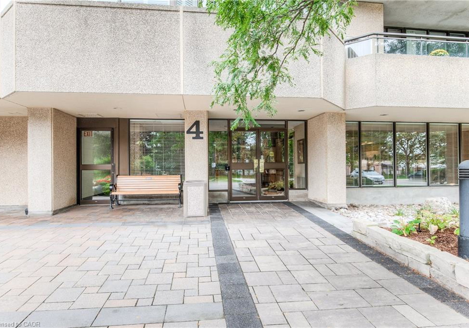 4-willow-street-waterloo-ontario-40760499