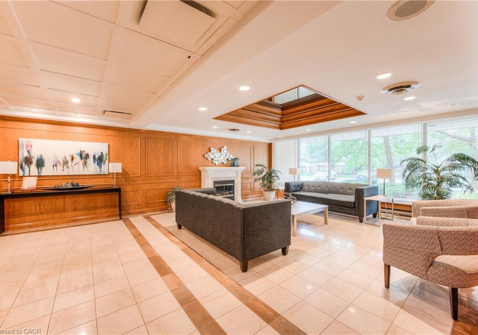 4-willow-street-waterloo-ontario-40760499