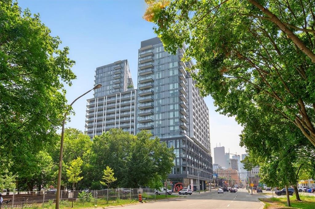 50-power-street-toronto-ontario-40760678