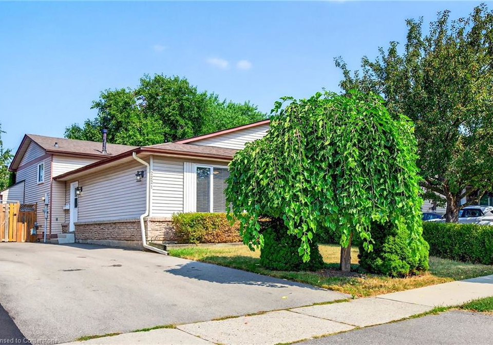2221-manchester-drive-burlington-ontario-40760725
