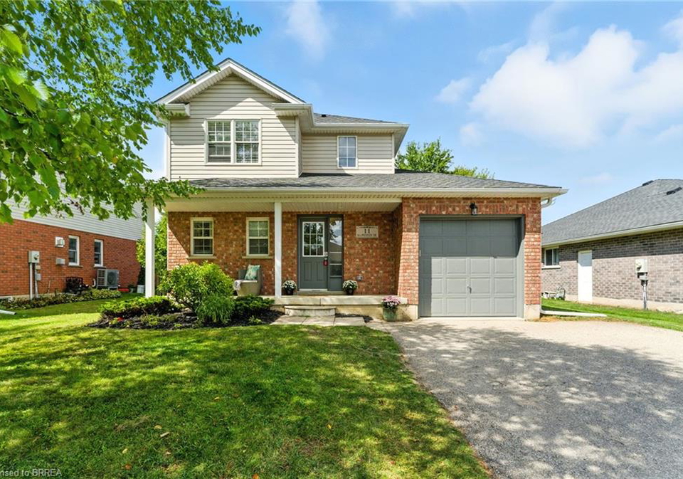 11-macpherson-drive-paris-ontario-40760772