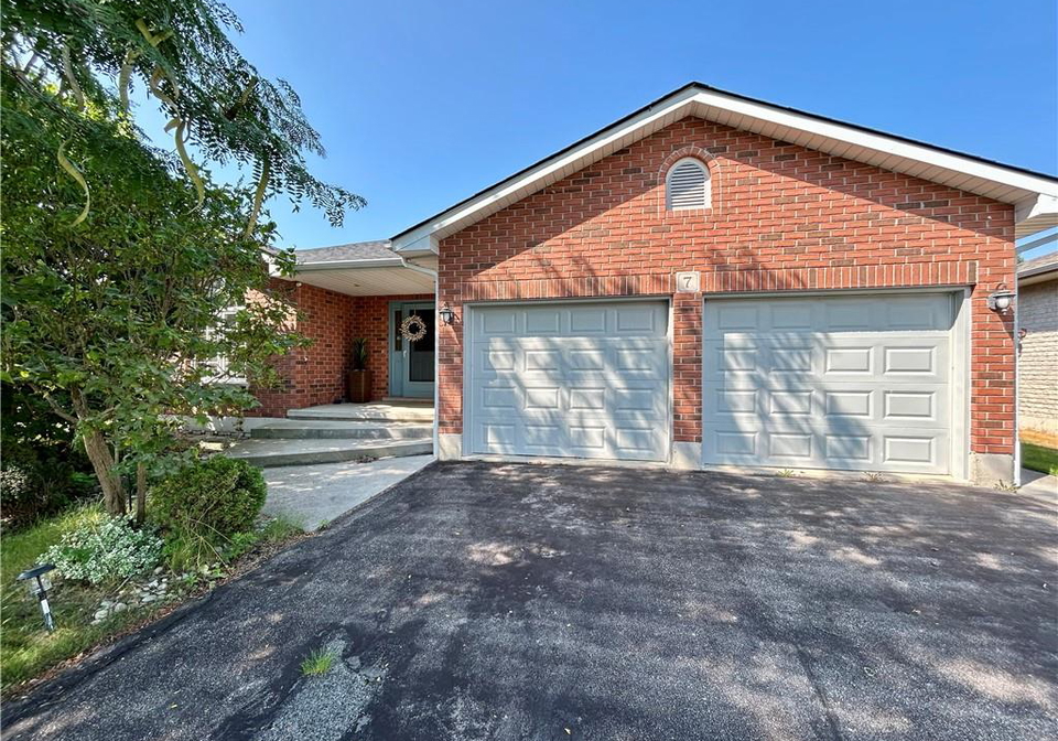 7-fanshawe-street-port-dover-ontario-40760934