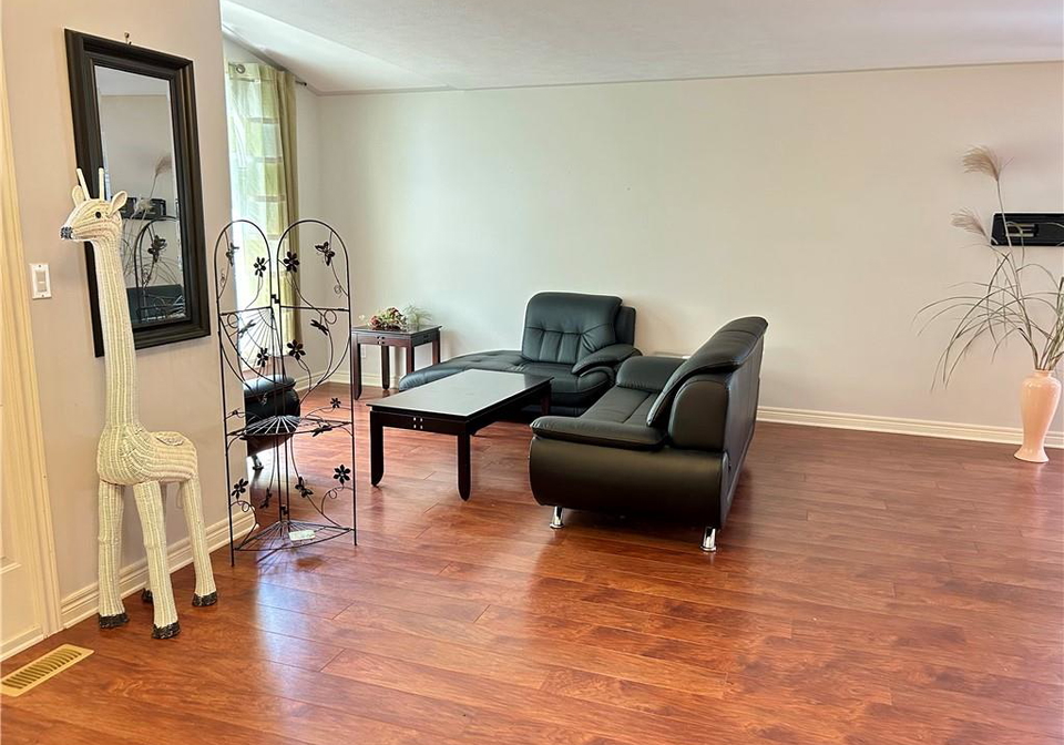 7-fanshawe-street-port-dover-ontario-40760934