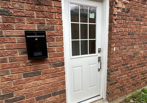 8-roseneath-crescent-kitchener-ontario-40761053