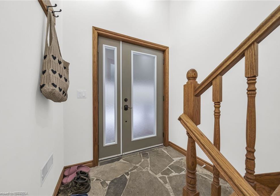 38-grand-river-street-s-paris-ontario-40761060