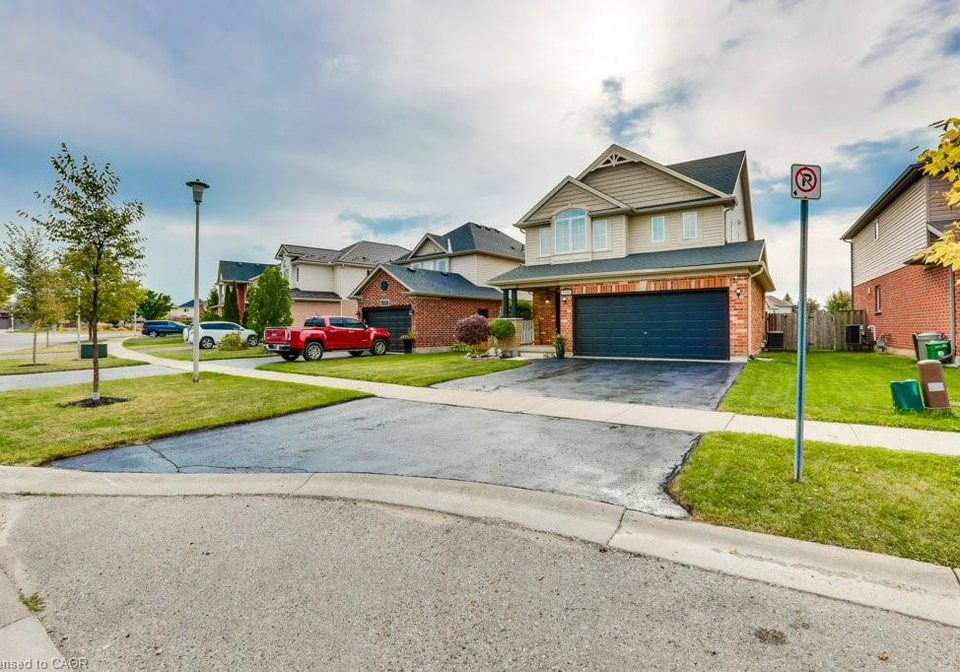 3240-paulpeel-avenue-london-ontario-40761085