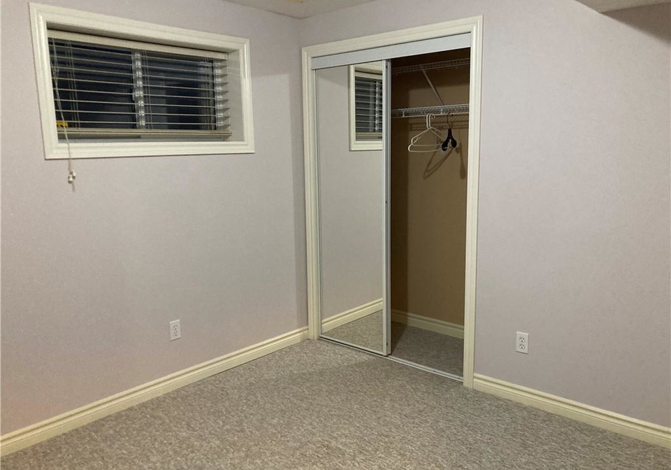 546-rheinland-place-waterloo-ontario-40761172