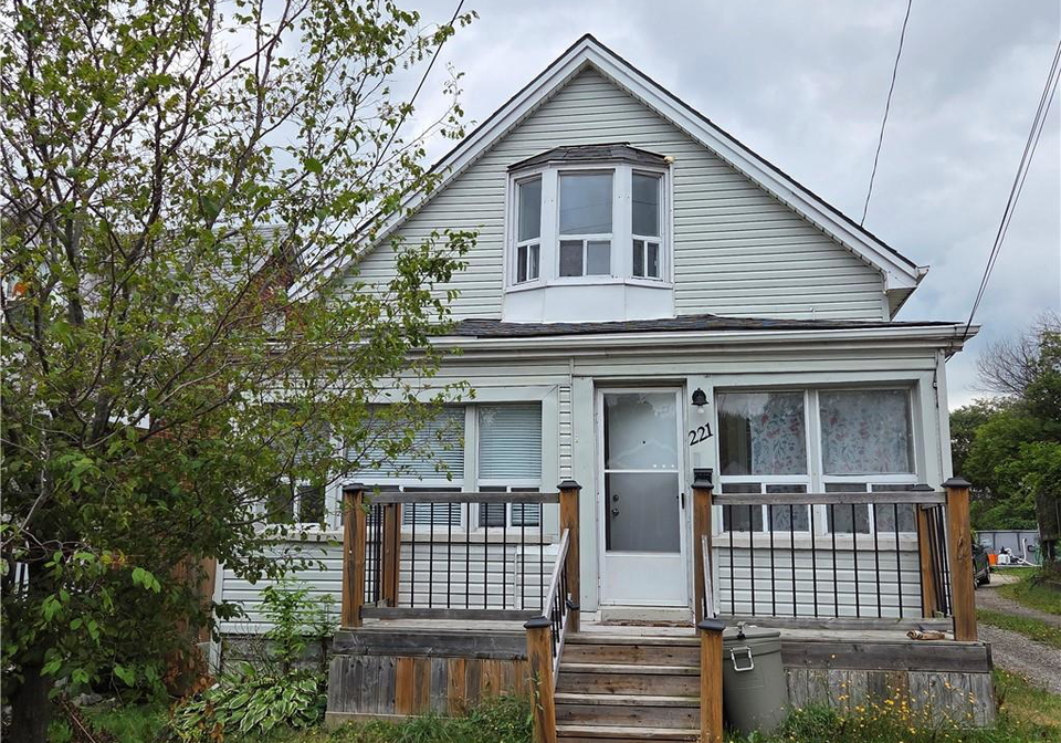221-east-23rd-street-hamilton-ontario-40761174