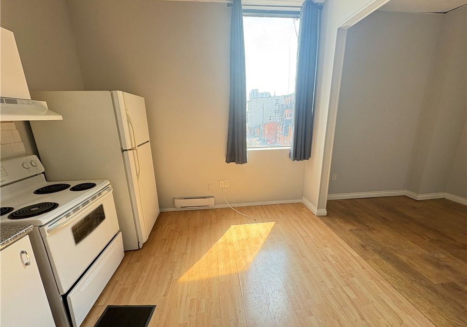 7-mary-street-hamilton-ontario-40761215