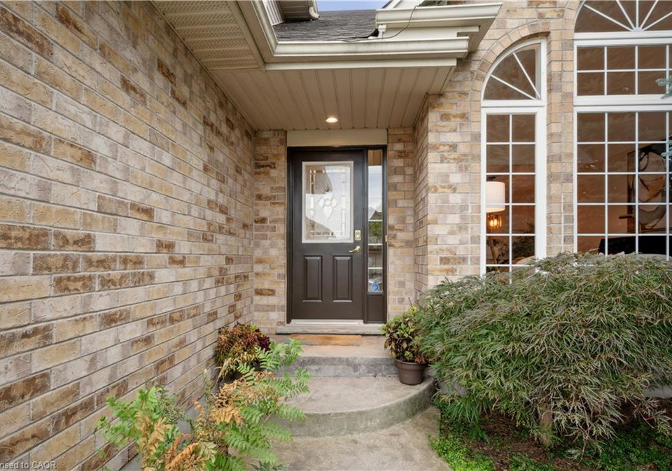 533-rush-meadow-crescent-kitchener-ontario-40761265