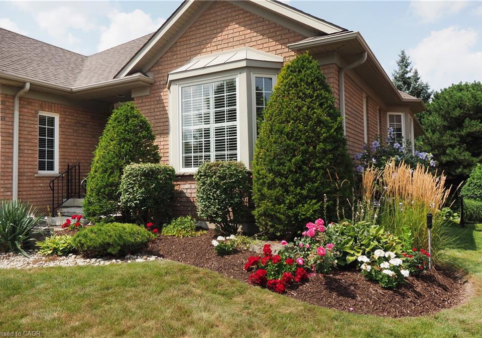 212-the-lions-gate-waterloo-ontario-40761315