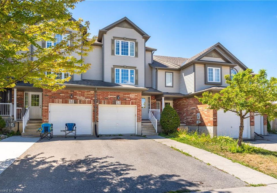 61-madeleine-street-kitchener-ontario-40761359