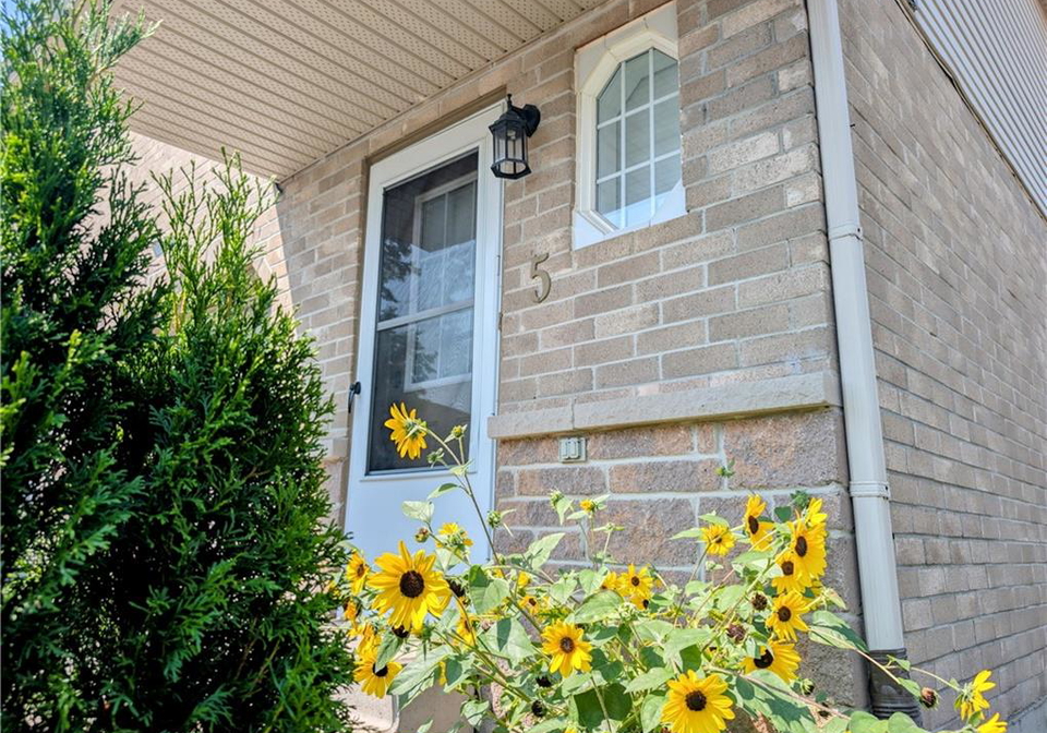 39-pinewoods-drive-stoney-creek-ontario-40761533