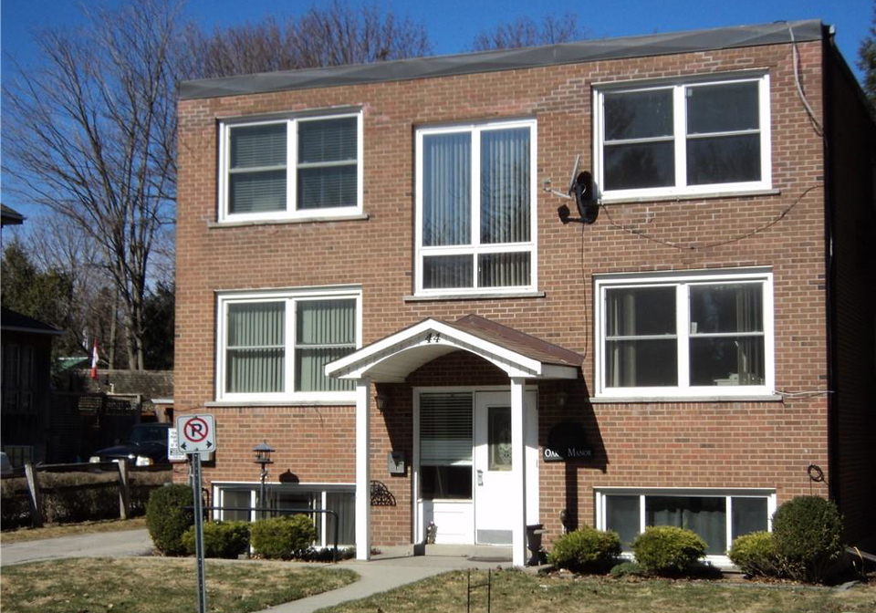 44-memorial-avenue-elmira-ontario-40761642