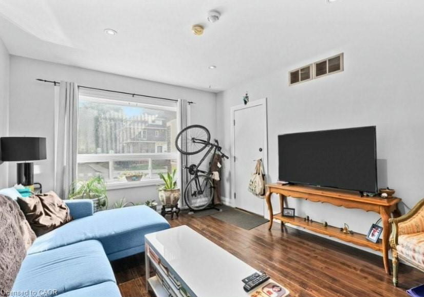 801-main-street-e-hamilton-ontario-40761655