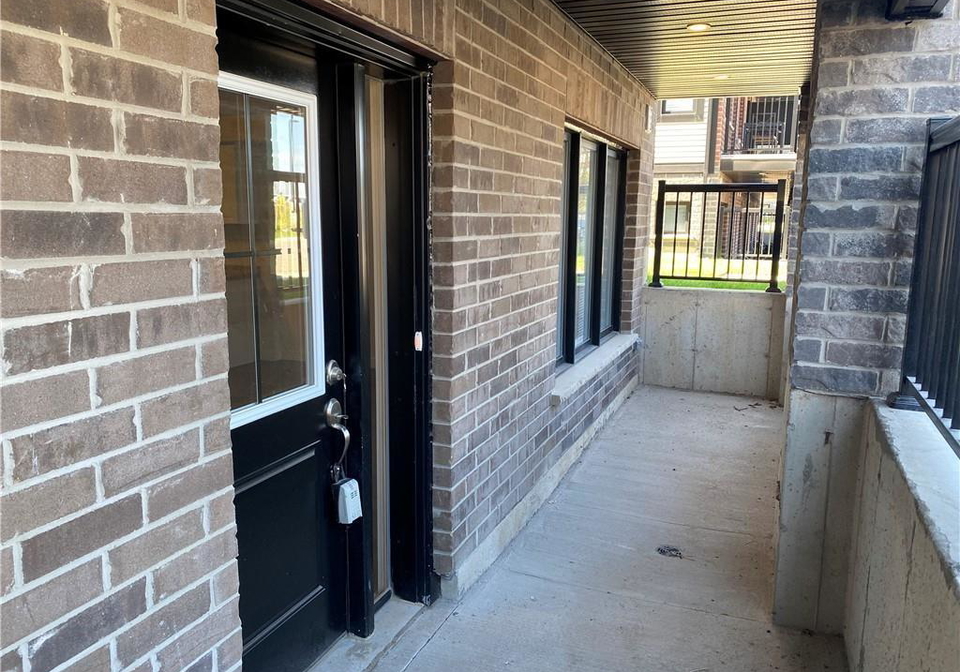 166-rochefort-street-kitchener-ontario-40761888