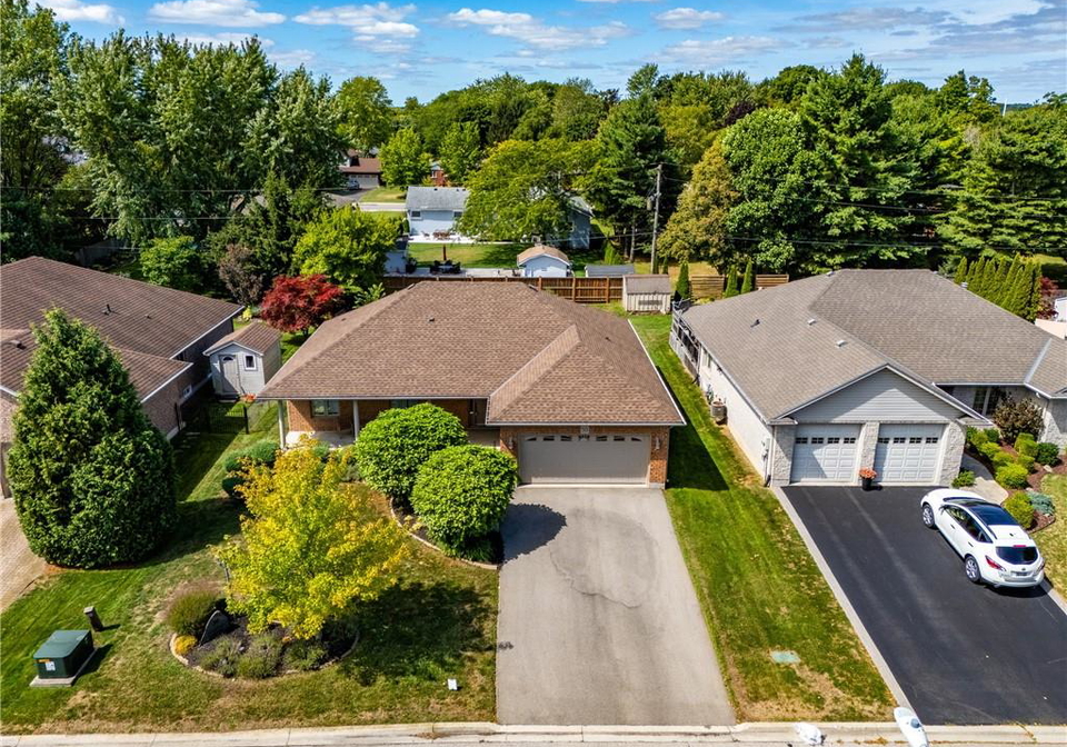 30-coastal-court-port-dover-ontario-40761889
