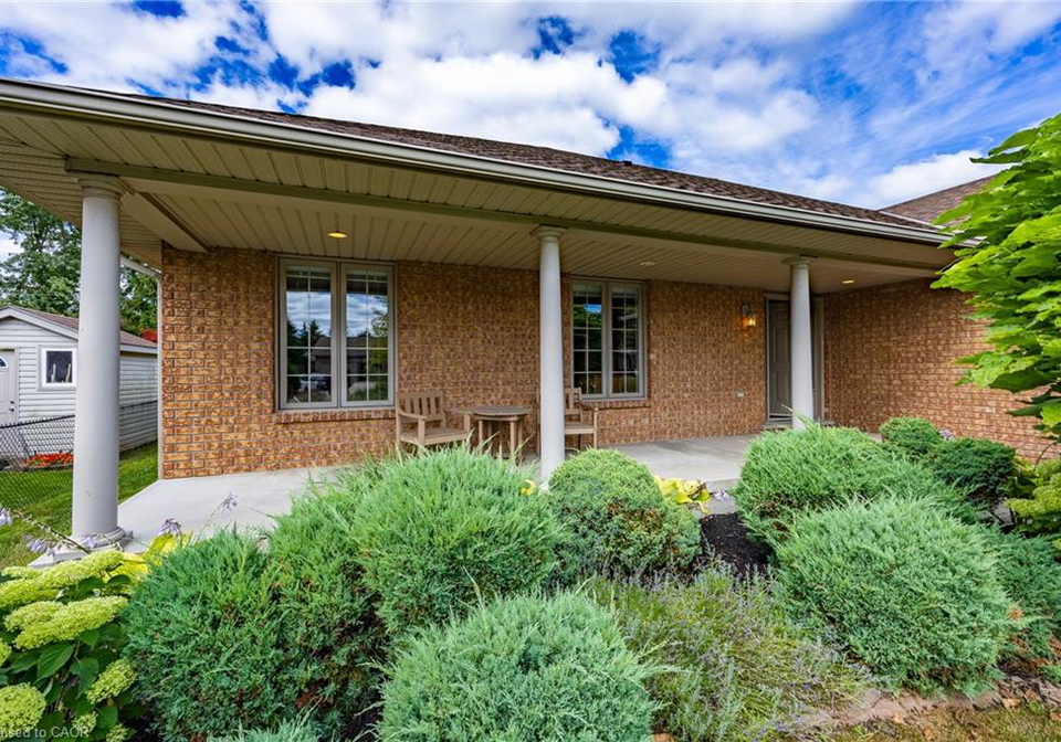 30-coastal-court-port-dover-ontario-40761889
