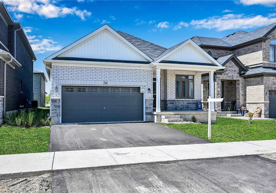 214-longboat-run-w-brantford-ontario-40761949