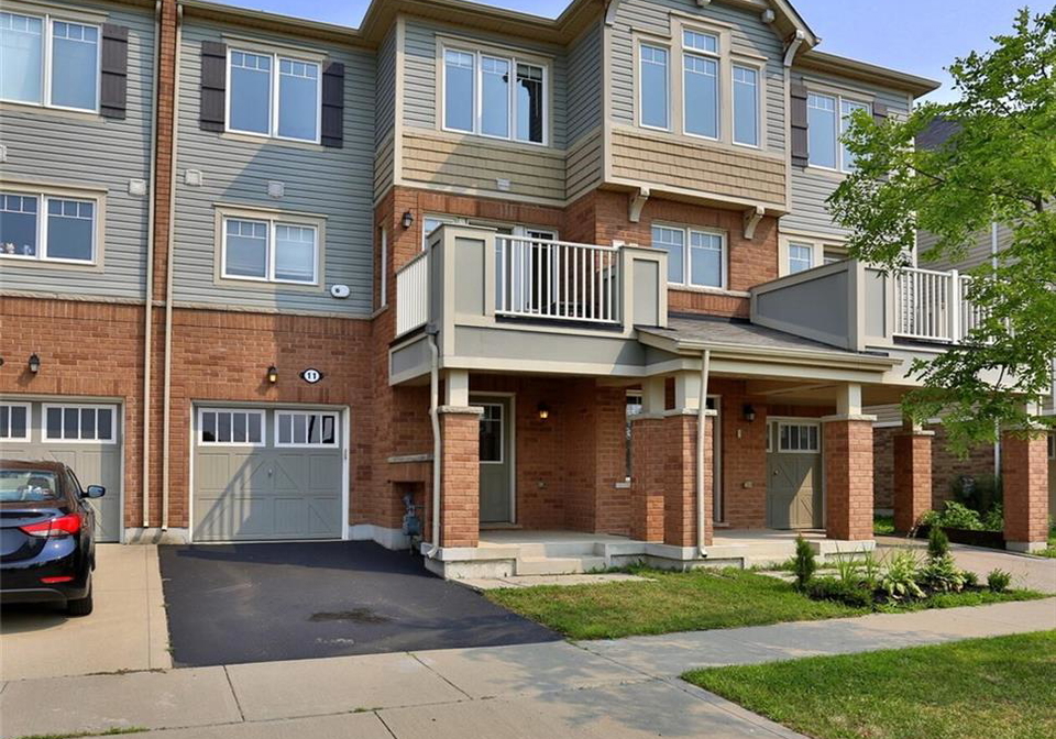 11-outlook-terrace-kitchener-ontario-40761959