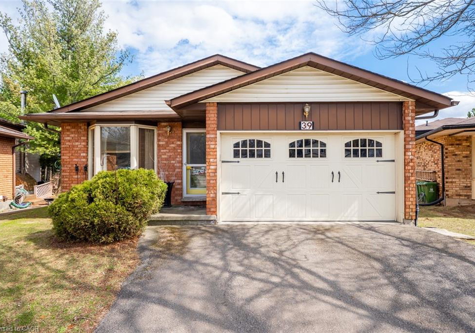 39-bloomsbury-court-ancaster-ontario-40761981