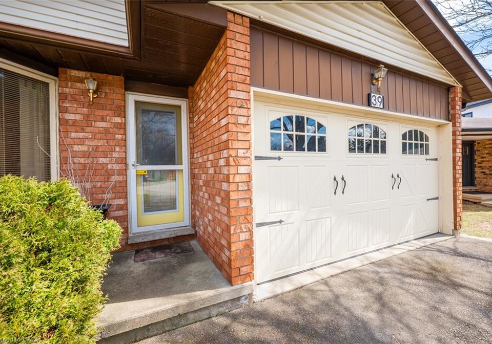 39-bloomsbury-court-ancaster-ontario-40761981