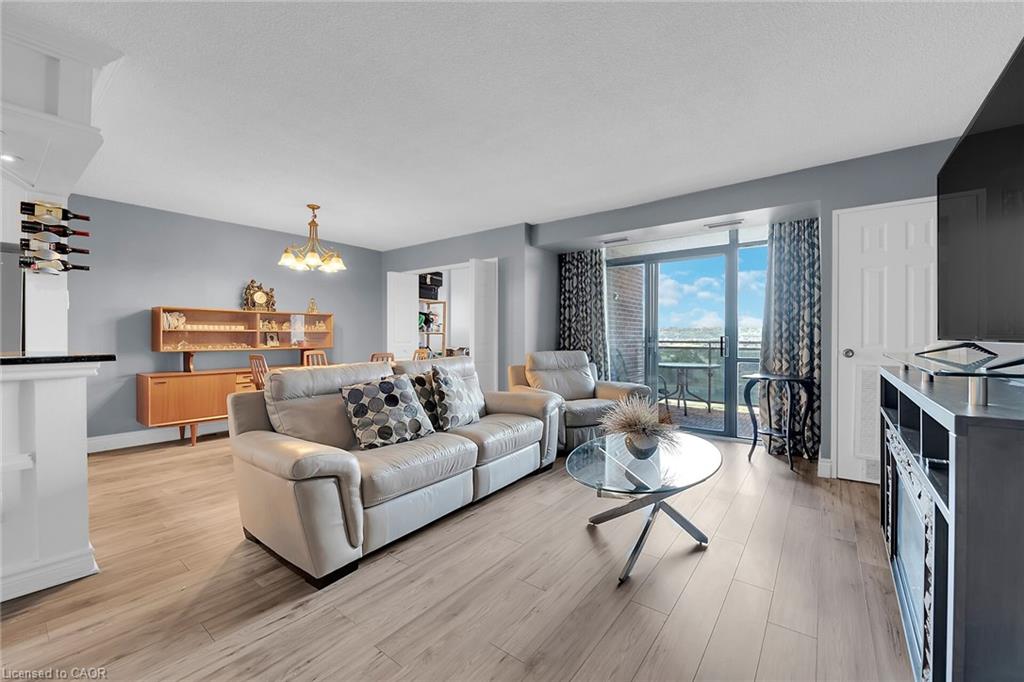 301-frances-avenue-stoney-creek-ontario-40762033