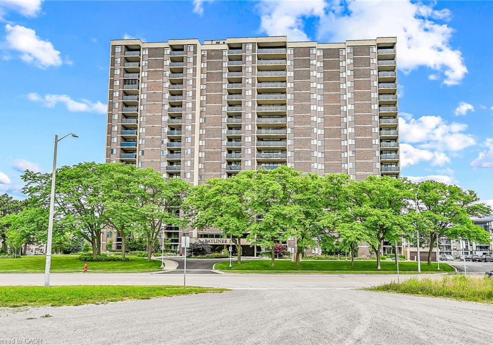 301-frances-avenue-stoney-creek-ontario-40762033