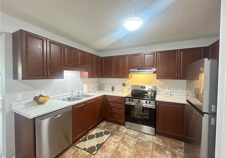 487-colt-street-waterloo-ontario-40762038