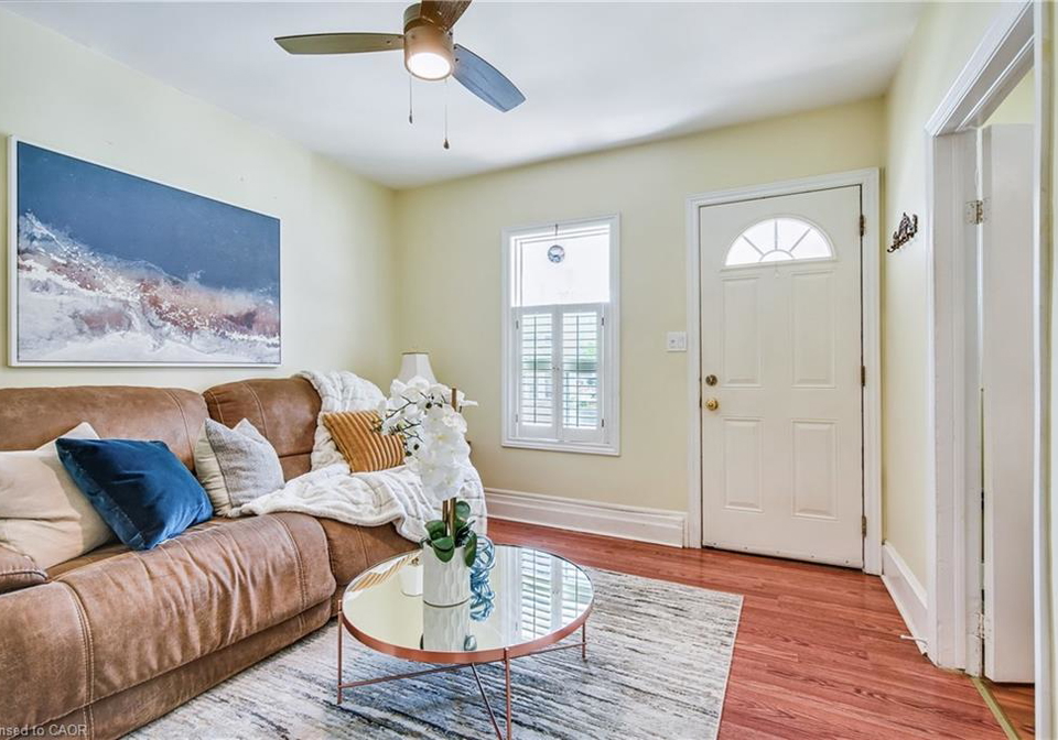 145-newlands-avenue-hamilton-ontario-40762078