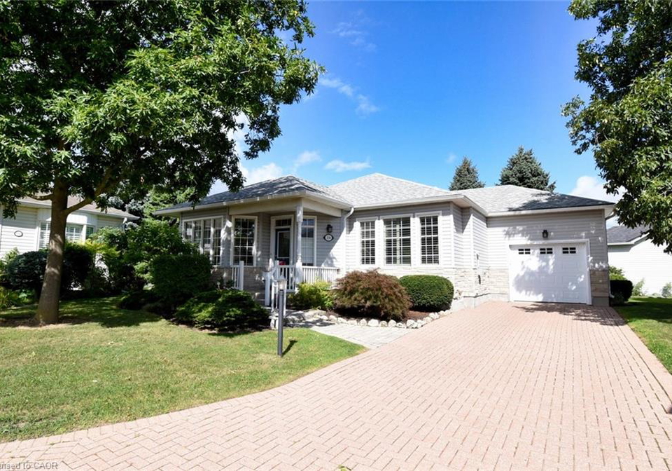 254-silverbirch-boulevard-mount-hope-ontario-40762177