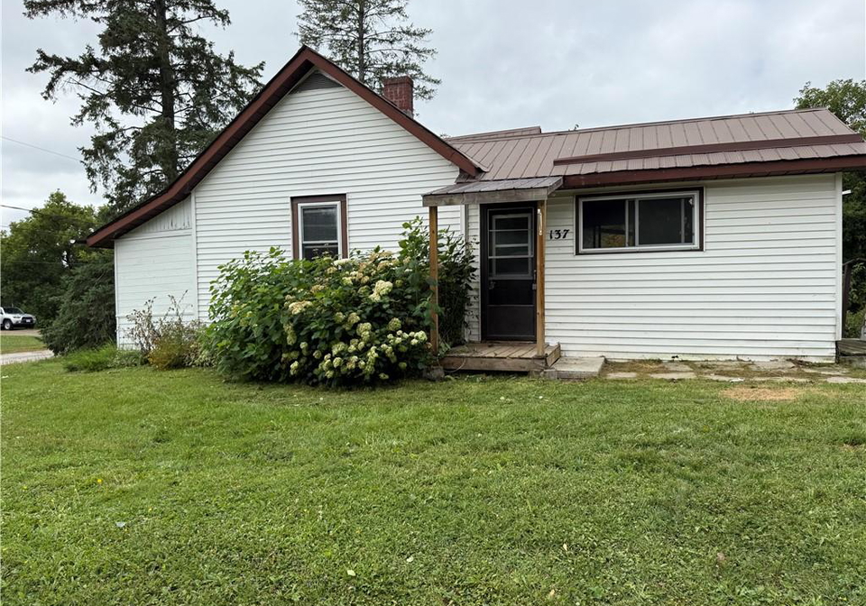 137-simpson-road-burks-falls-ontario-40762197