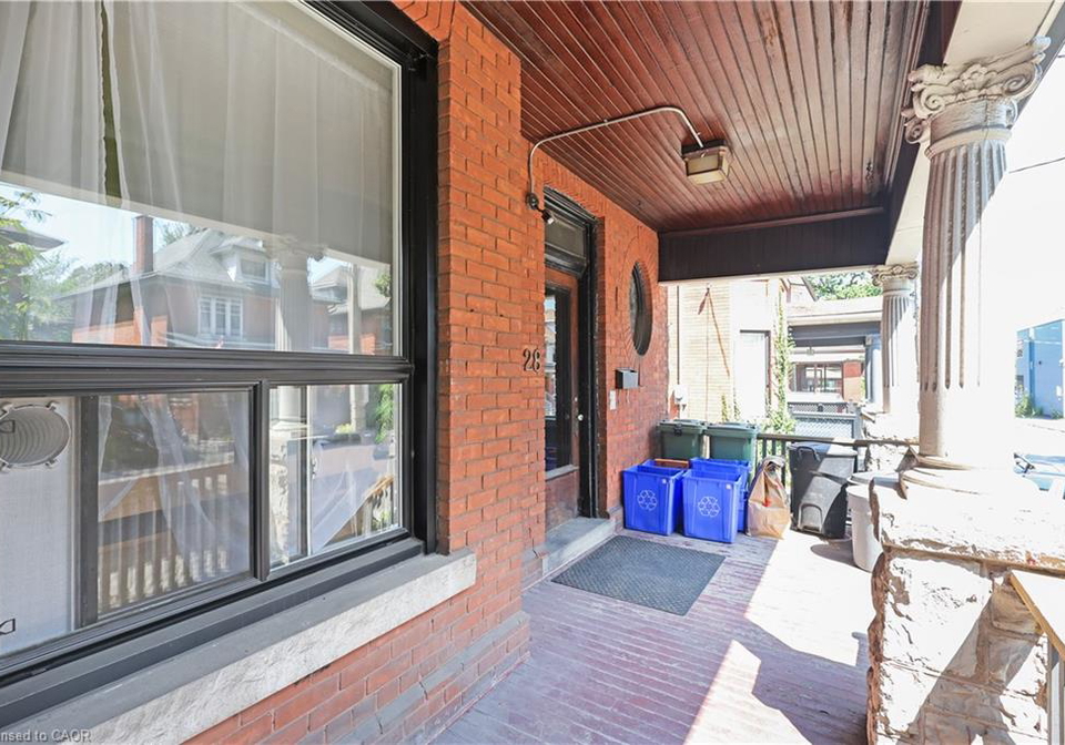 28-eastbourne-avenue-hamilton-ontario-40762216