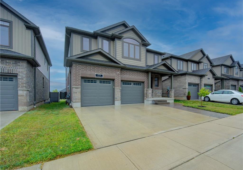 153-mountain-holly-ct-waterloo-ontario-40762232