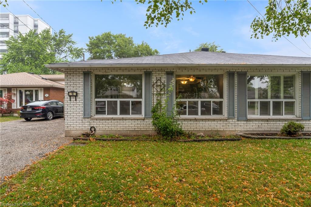 18-rosanne-crescent-hamilton-ontario-40762264