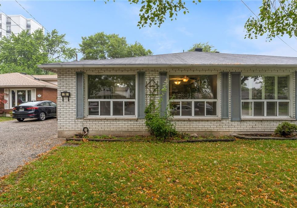 18-rosanne-crescent-hamilton-ontario-40762264