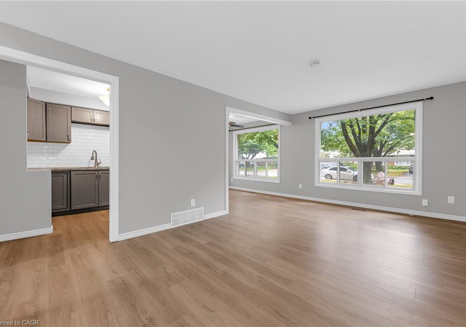 18-rosanne-crescent-hamilton-ontario-40762264