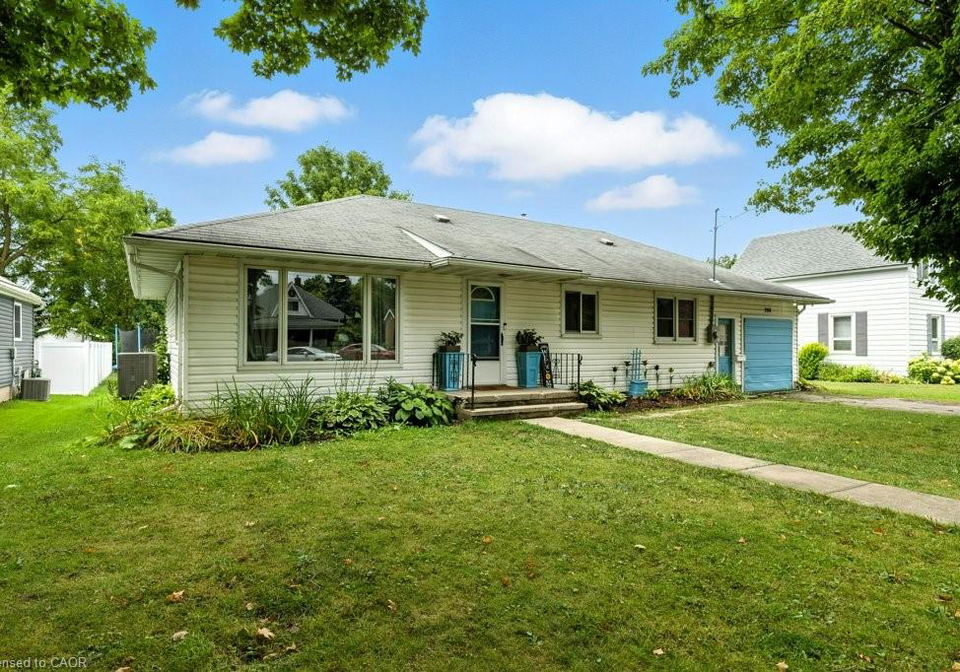 208-king-street-atwood-ontario-40762306