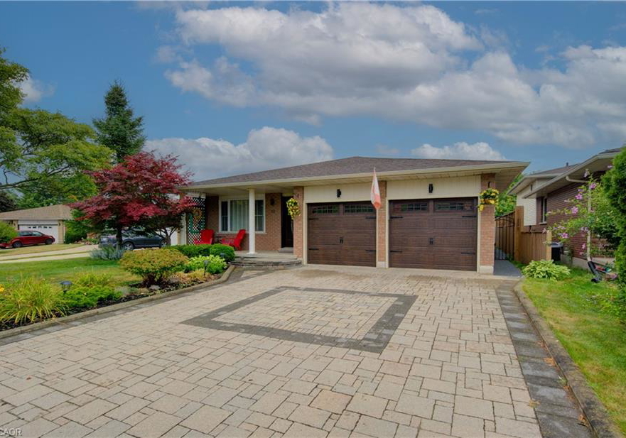12-mccabe-court-kitchener-ontario-40762345