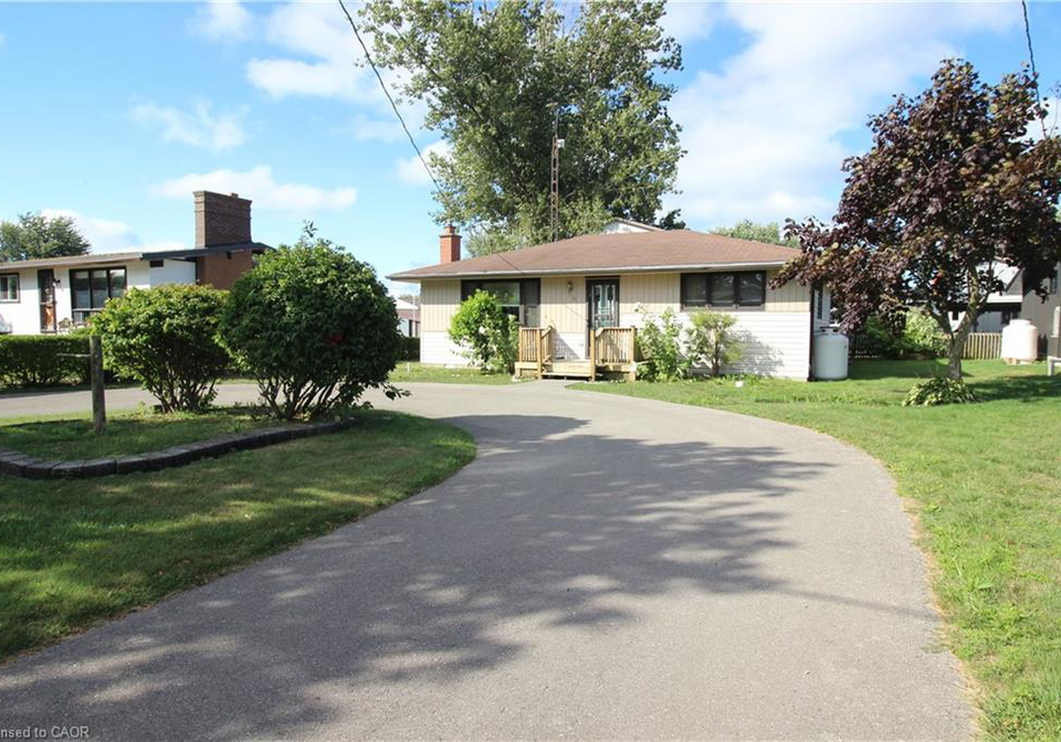 26-pickerel-road-long-point-ontario-40762372