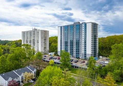 55-green-valley-drive-kitchener-ontario-40762414
