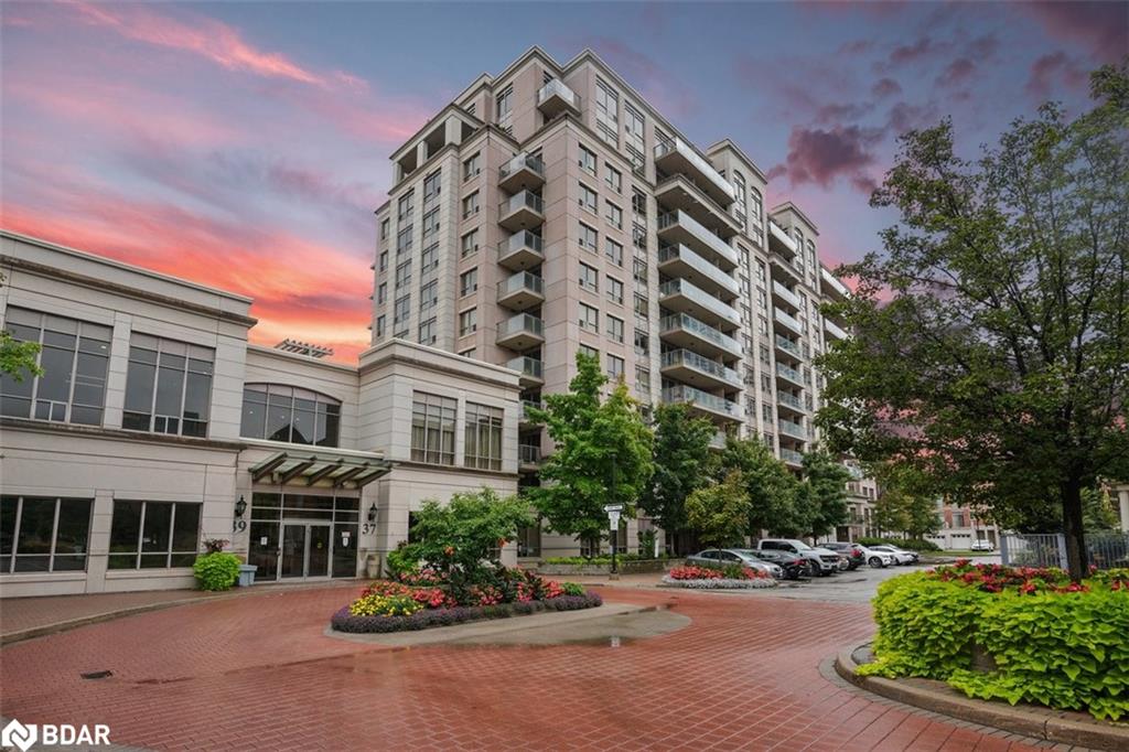 37-galleria-parkway-thornhill-ontario-40762458