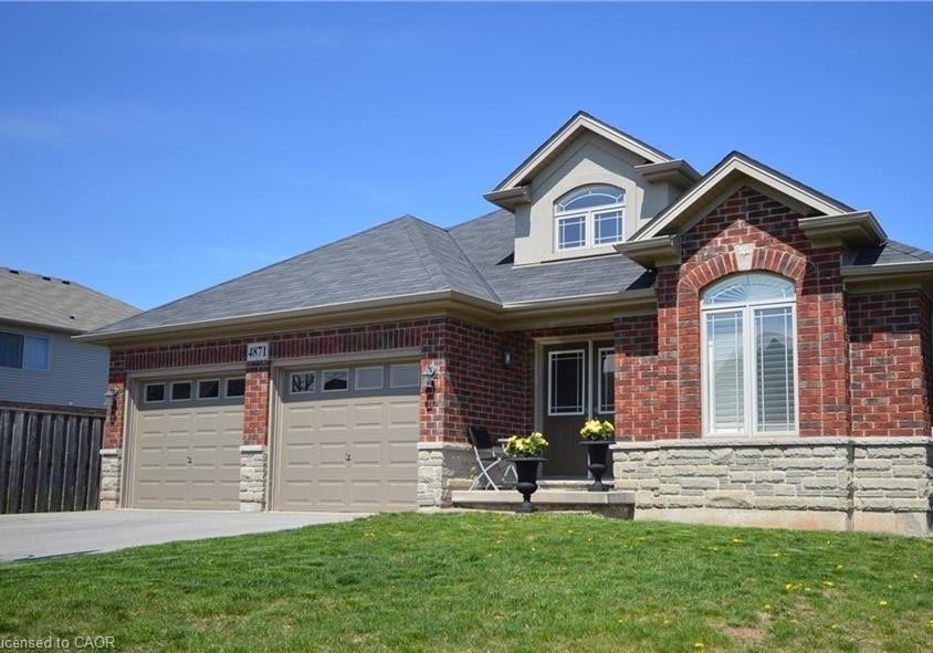 4871-allan-court-beamsville-ontario-40762460