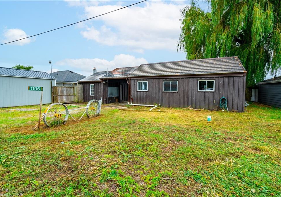 1196-lakeshore-road-selkirk-ontario-40762481