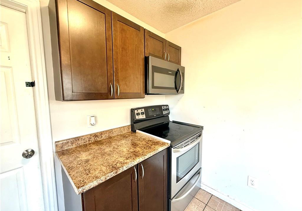 93-norfolk-avenue-cambridge-ontario-40762490